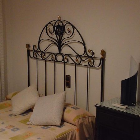 Casa Vitorianet Guest House Alcampel Bagian luar foto